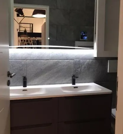 Daire Jaccuzi & Des Caves Stanislas *