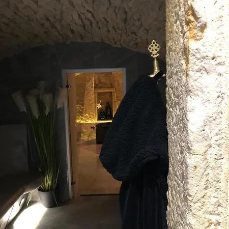 Jaccuzi & Des Caves Stanislas *