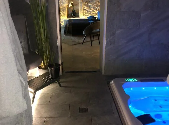 Jaccuzi & Des Caves Stanislas * Nancy